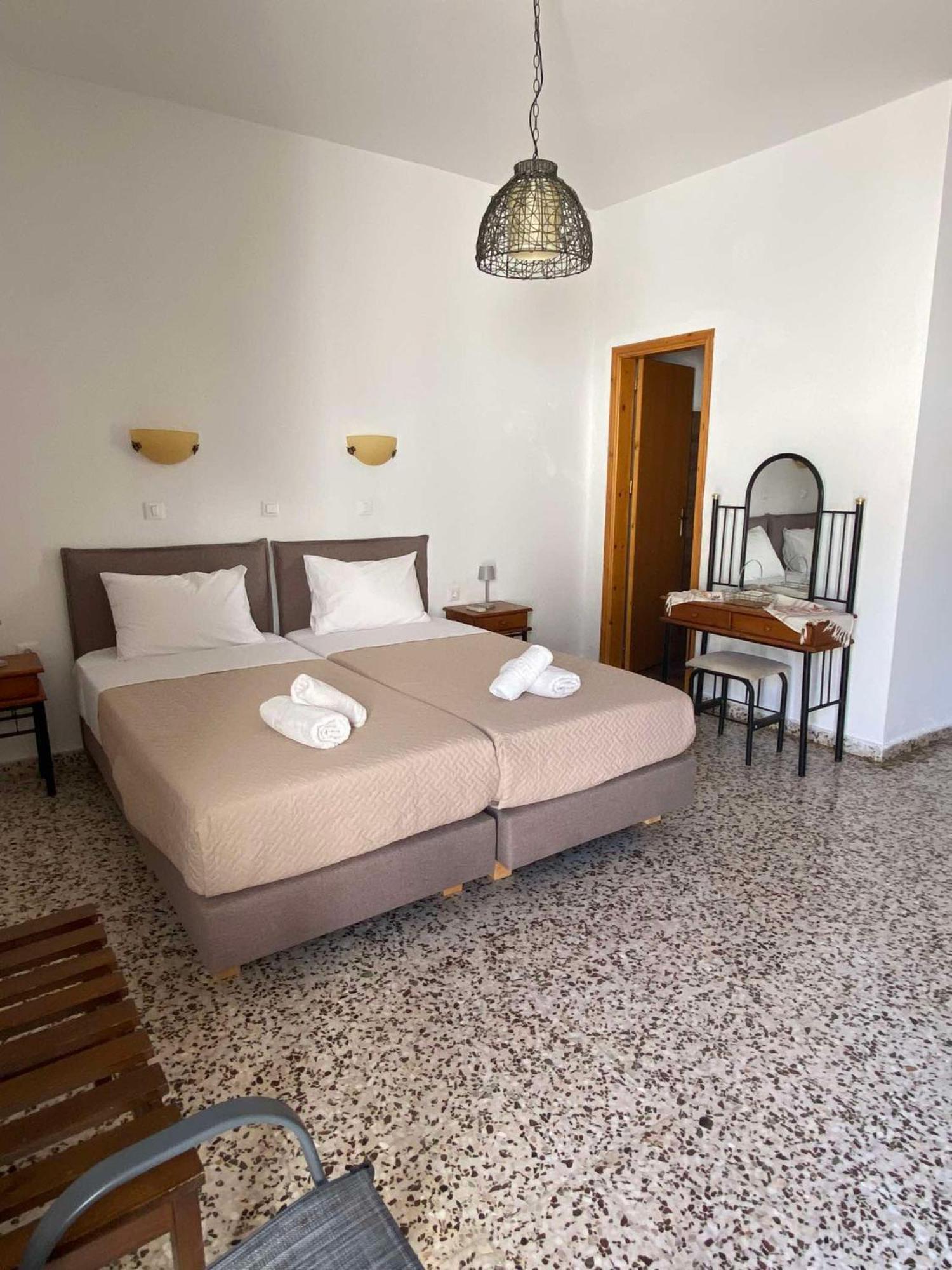 Sarris Studios & Apartments Líndos Екстериор снимка